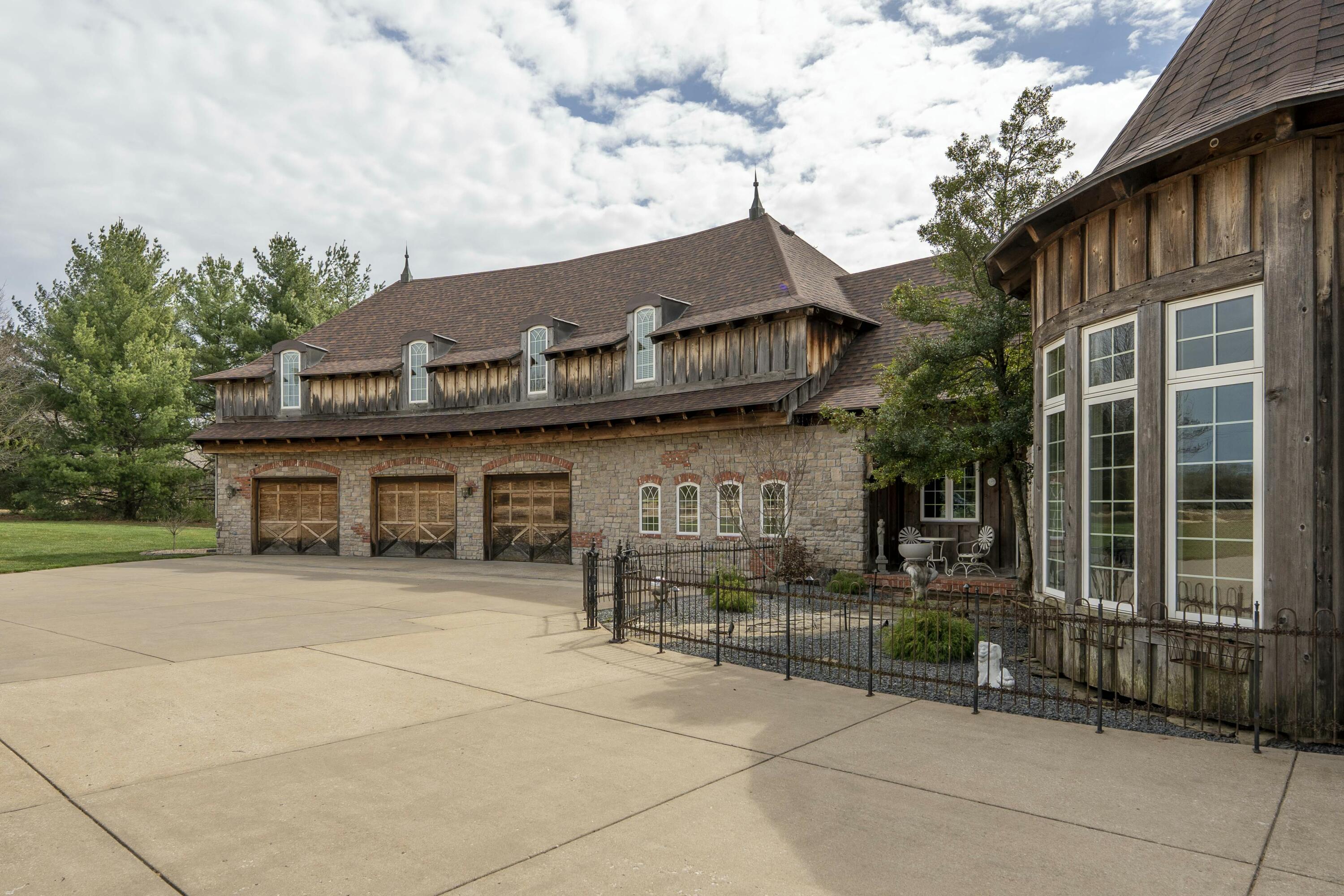 Natural Bridge Farms - Residential