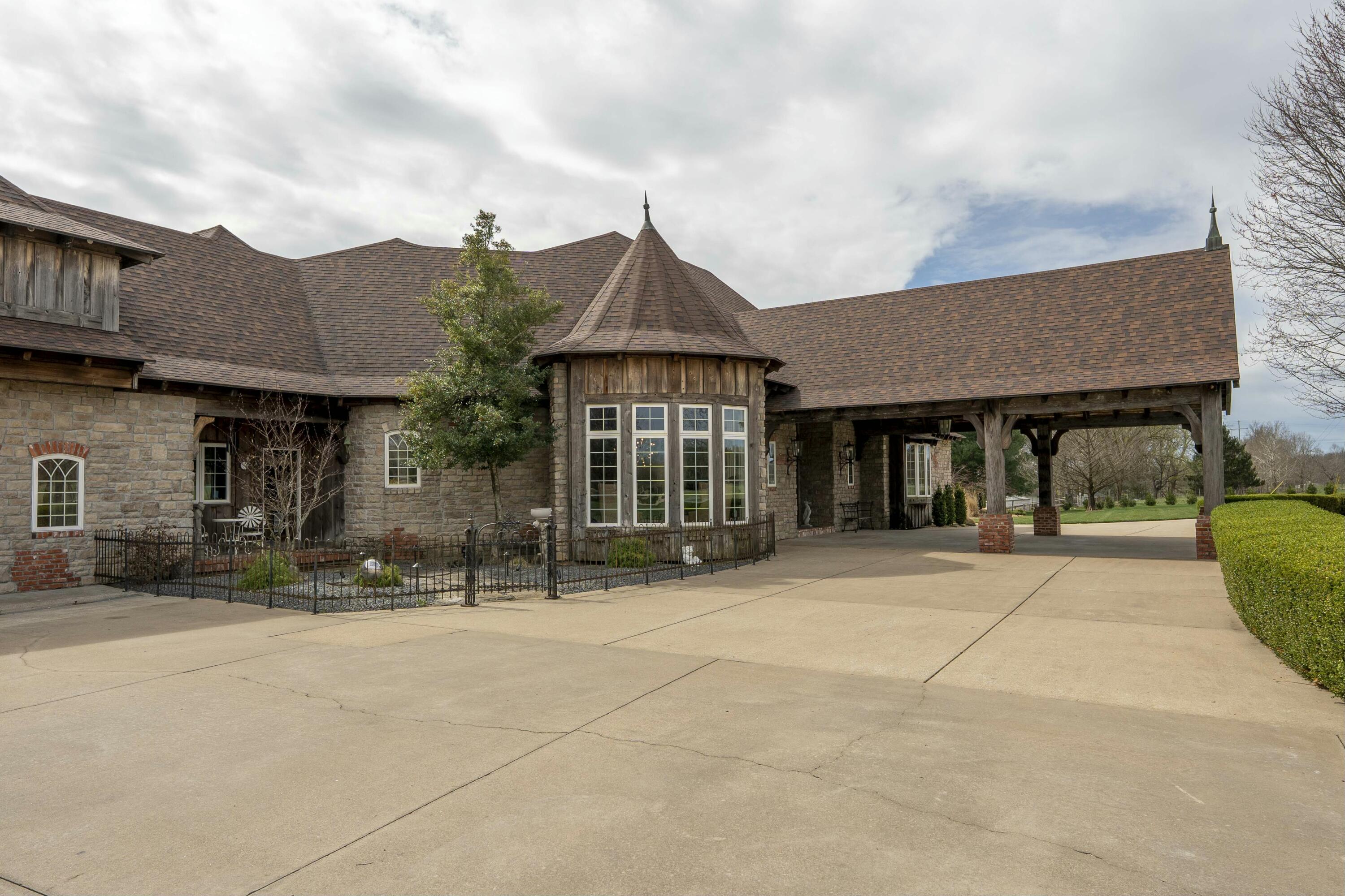 Natural Bridge Farms - Residential