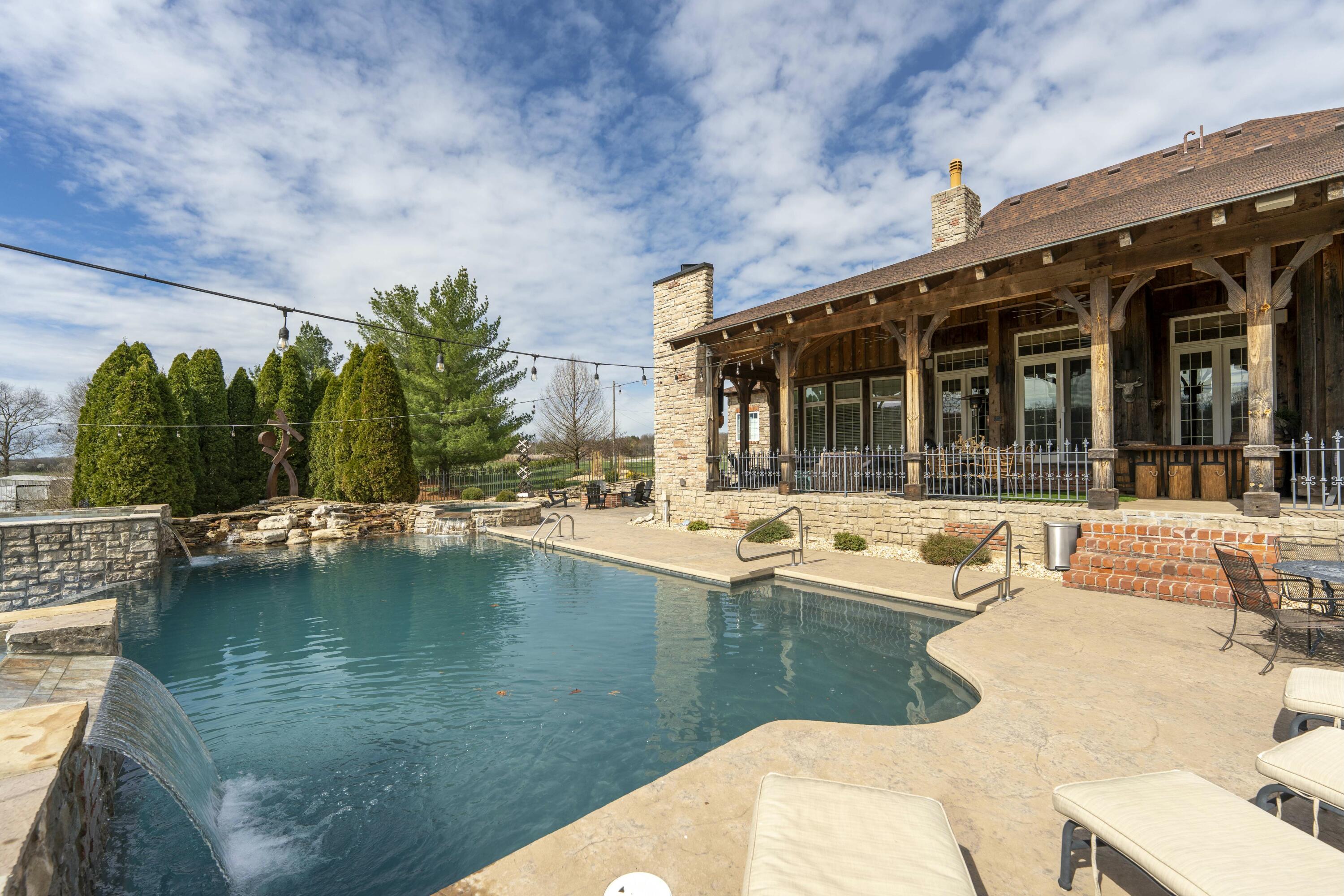 Natural Bridge Farms - Residential
