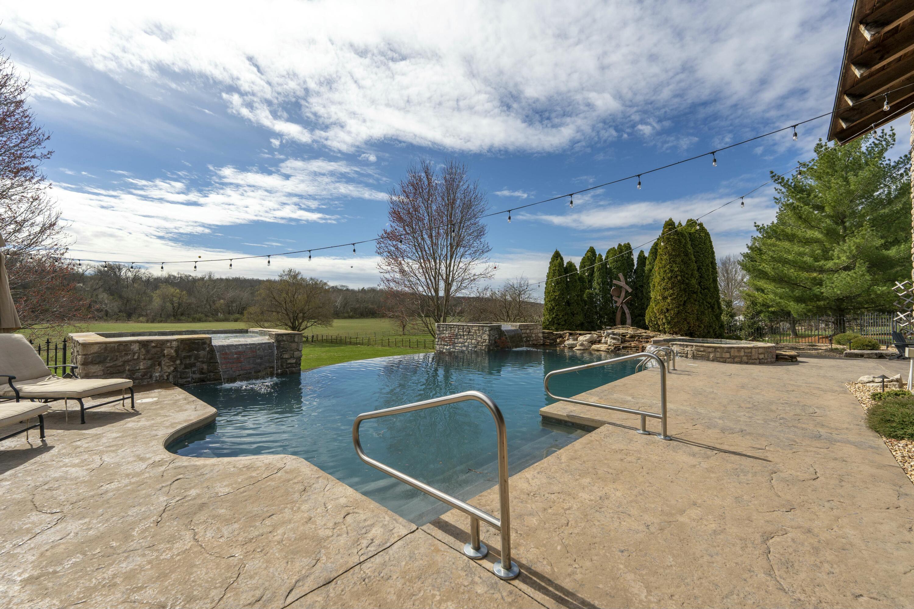 Natural Bridge Farms - Residential