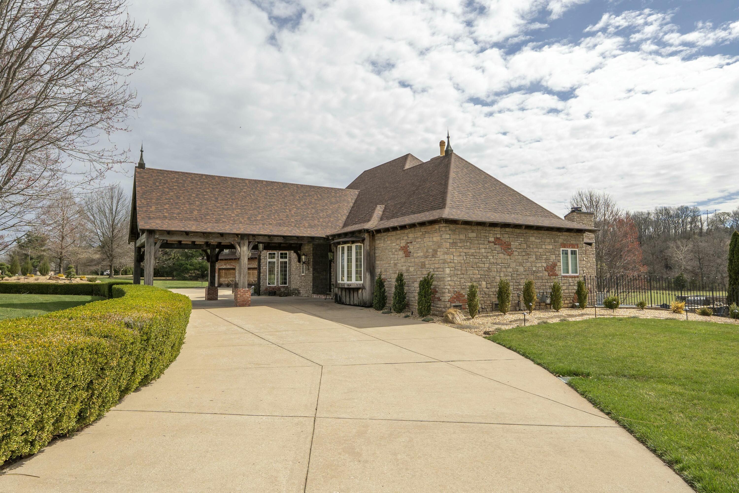 Natural Bridge Farms - Residential