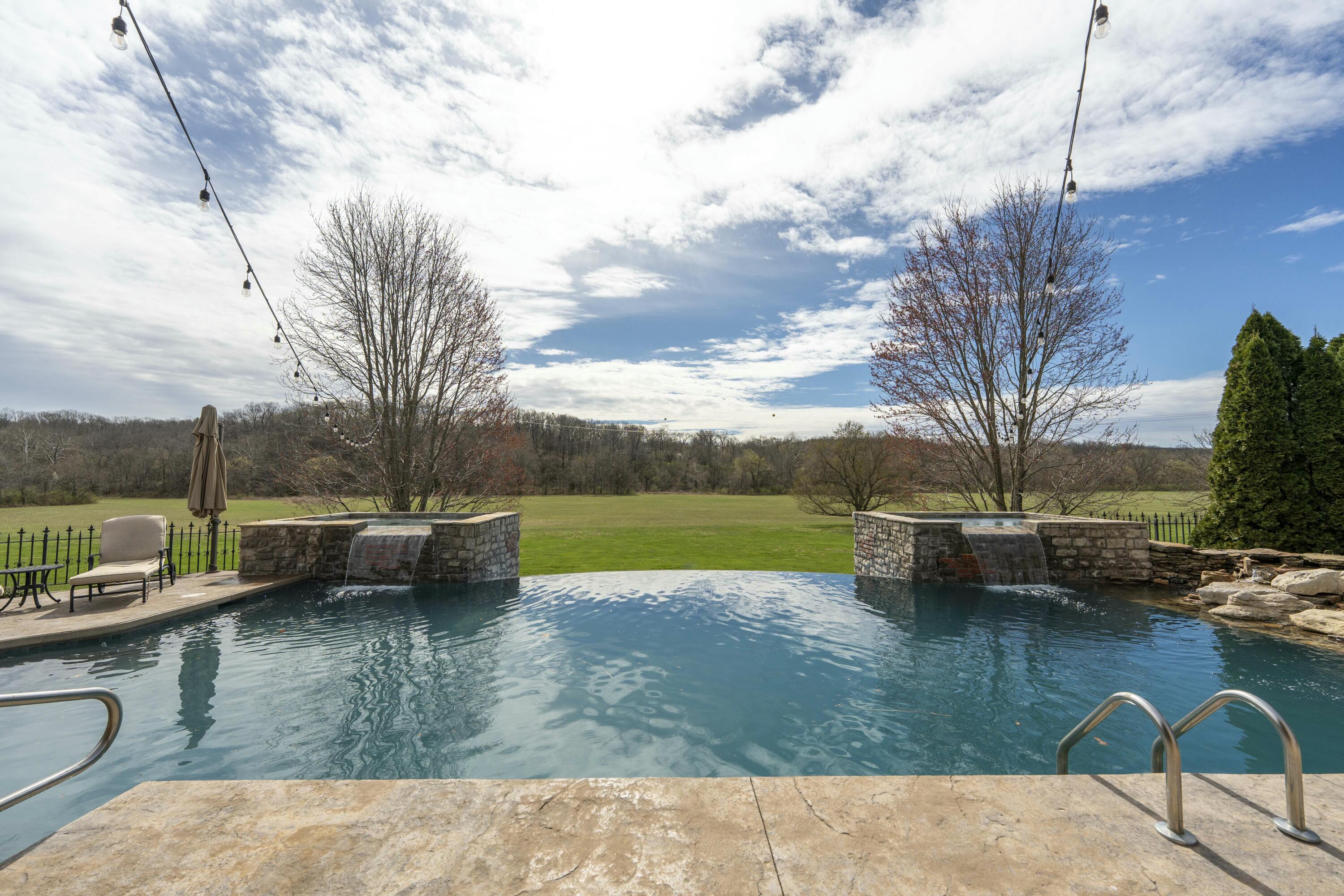 Natural Bridge Farms - Residential