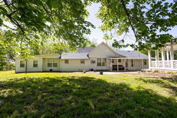 111 CANYON RD, ROGERSVILLE, MO 65742 - Image 45b3d1e223ecd58393be0c4e9d43e69d/3123976514