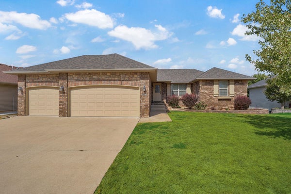 1140 S ERIKA AVE, SPRINGFIELD, MO 65802 - Image 46d04f9409907e076e5f8d1b7a0150dd/3975669213