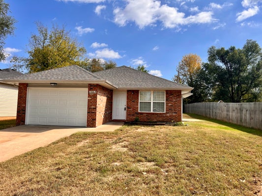 1042 S GLENN AVE, SPRINGFIELD, MO 65802 - Image 46e3a51193e2dbe8dad6b0cf7d69c95a/816259059