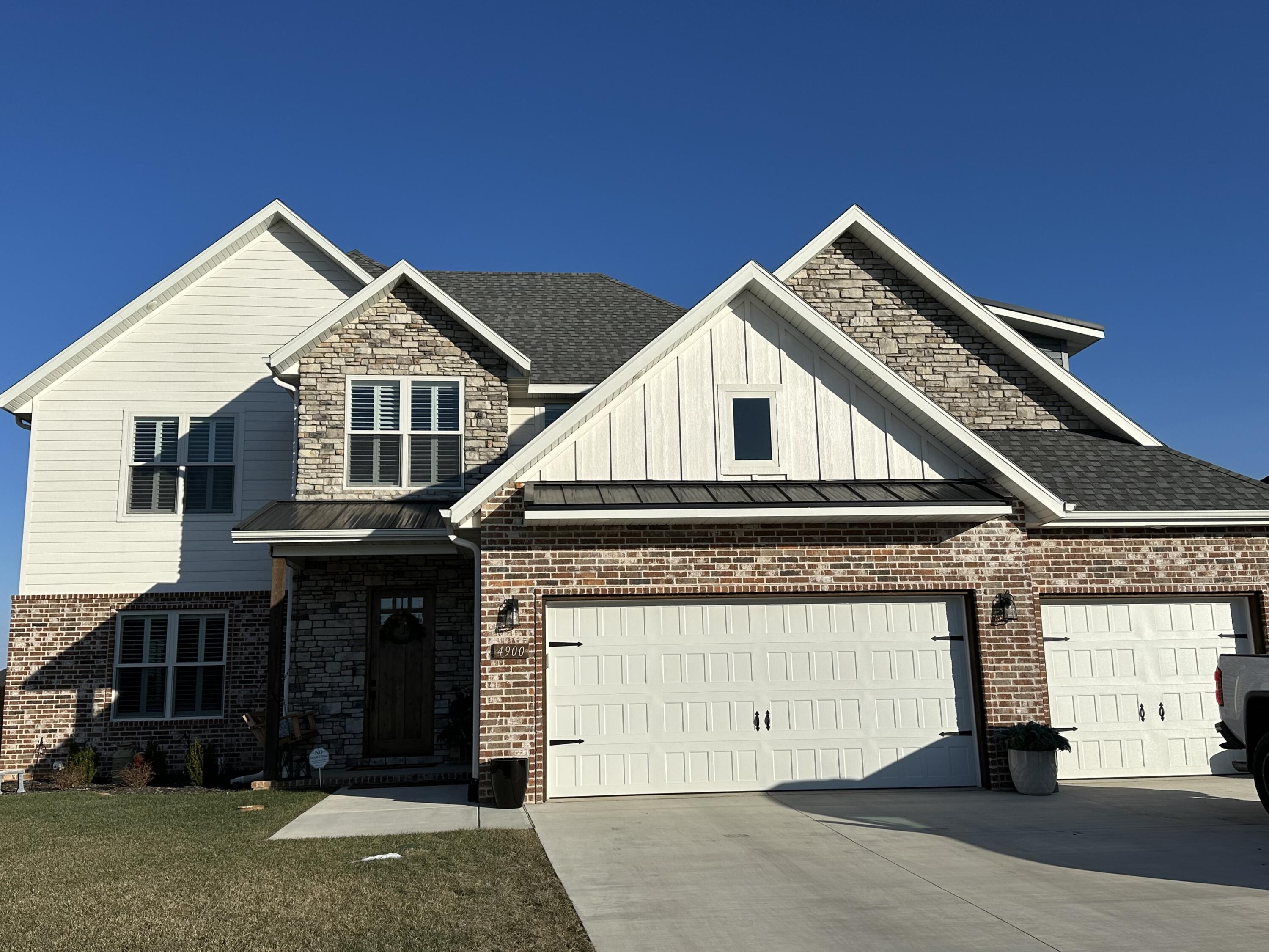 Come take a look at this stunning Oller Built home. Every square foot was masterfully handpicked to come together so elegantly. From the stunning wood front door that welcomes you in, to the stone fireplace, large walk-in shower, and a soaking tub to shake off those winter blues. Owner has added an abundant of additions to this home during her ownership as well! This beauty is the perfect place to call home.