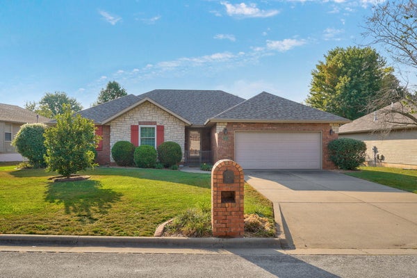 736 N ALLISON ST, NIXA, MO 65714 - Image 4817af4acdf98d42b0bb6a604ccf64a0/1867597057