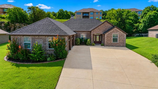 138 STONEY POINTE DR, HOLLISTER, MO 65672 - Image 4854e6cd80d46b40b9148d404a3e95d3/576649210