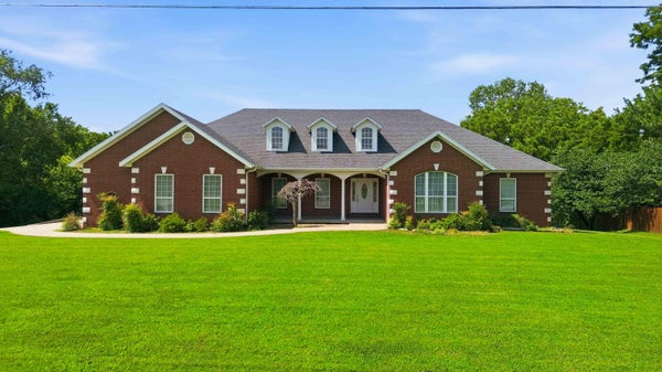136 RIVERVIEW DR, ANDERSON, MO 64831 - Image 48a685ab5d7f2d5ffd96bc7141112923/3490320658