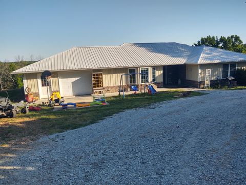 Photo of 3870 SE 401 Private Road, Osceola, MO 64776 (MLS # 60323760)