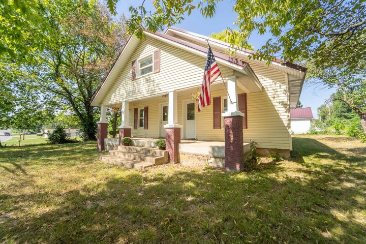 Photo 1 of 27 — 201 S Main Street, Pleasant Hope, MO 65725