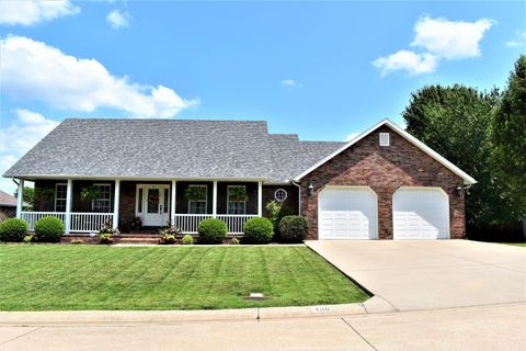 Photo of 408 Honeysuckle Lane, Monett, MO 65708 (MLS # 60324301)