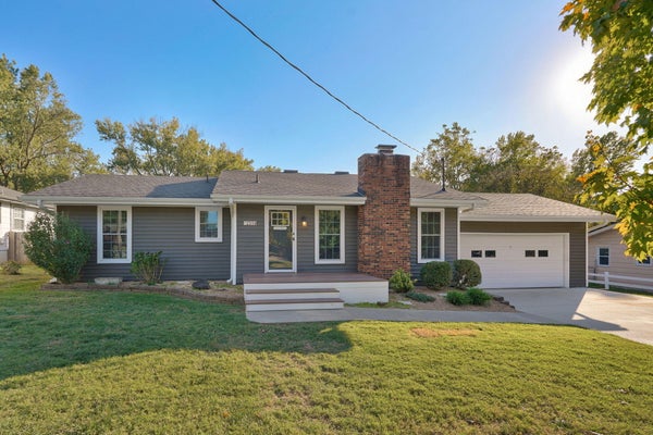2314 E HUNTINGTON ST, OZARK, MO 65721 - Image 4eaee37d356660ce0c99a736ec1f0a9e/2391478840