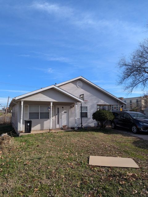 Photo of 1658 E Nora Street, Springfield, MO 65803 (MLS # 60311745)