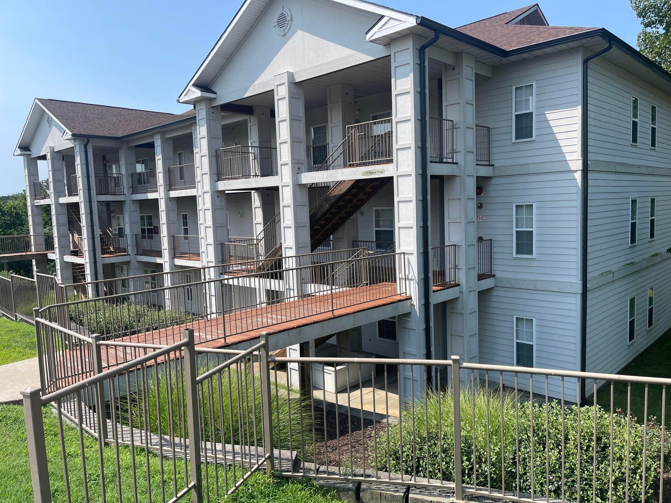 Palace View Place Condos - Commercial Sale