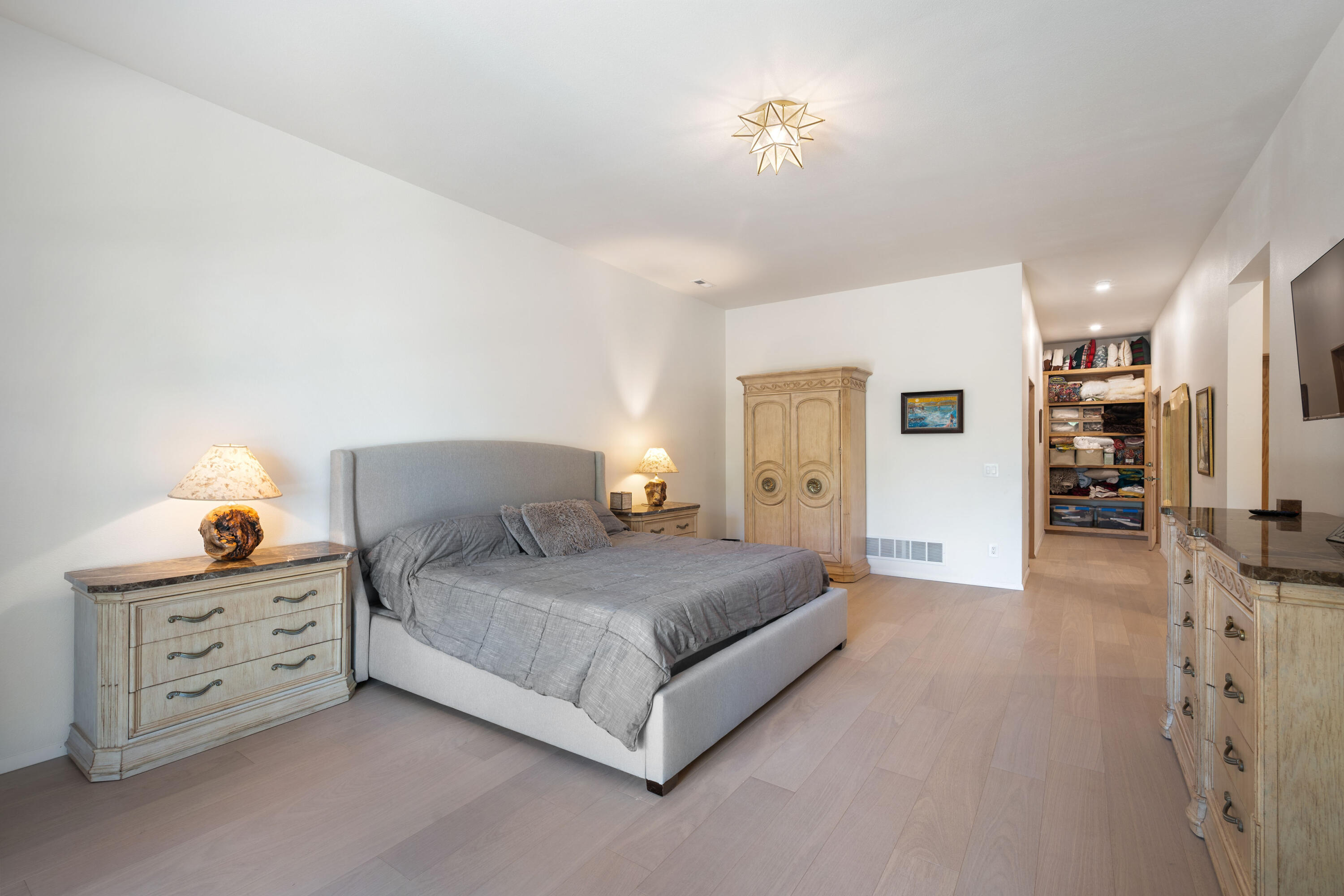 Cape Fair, Missouri, 65624, United States, 3 Bedrooms Bedrooms, ,4 BathroomsBathrooms,Residential,Active,1944074