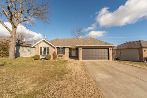 Photo of 911 W Wesley Road, Nixa, MO 65714 (MLS # 60313515)