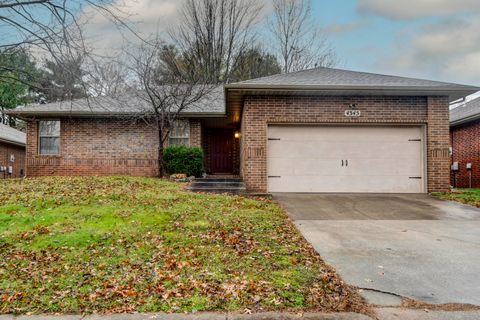 Photo of 4345 S Roanoke Avenue, Springfield, MO 65810 (MLS # 60310817)