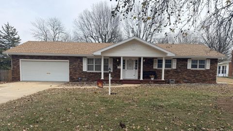 Photo of 3442 S Pinehurst Court, Springfield, MO 65807 (MLS # 60311694)