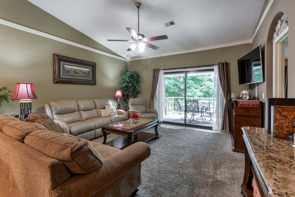 350 S WILDWOOD DR APT 13, BRANSON, MO 65616 - Image 5538587bd151d167098eeb8d951f491a/4066898644