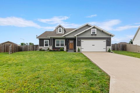 Photo of 2390 S Sedona Court, Bolivar, MO 65613 (MLS # 60324574)