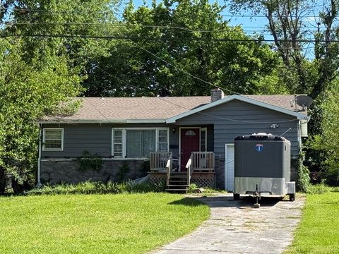 Photo of 434 W Evergreen Street, Springfield, MO 65803 (MLS # 60323741)