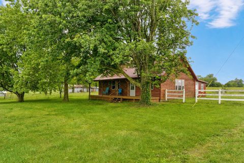Photo of 22783 Lawrence 1210, Aurora, MO 65605 (MLS # 60324572)