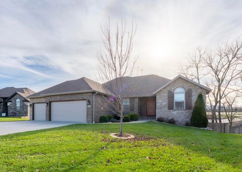 Photo of 842 E Beechwood Road, Nixa, MO 65714 (MLS # 60310790)