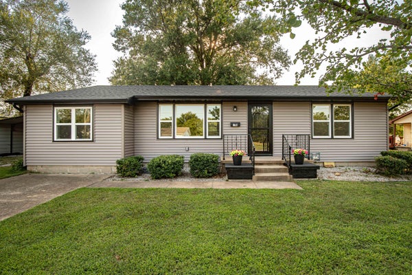 1108 S JACKSON ST, EL DORADO SPRINGS, MO 64744 - Image 5fdce0e563bce9050f2d3e4fde117f81/2965537689