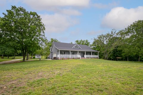 Photo of 1422 E 370th Road, Bolivar, MO 65613 (MLS # 60324623)