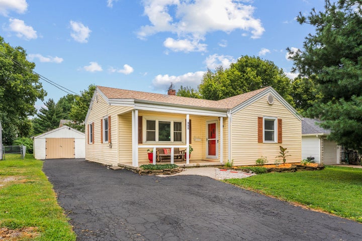 Photo 1 of 32 — 822 S Rogers Avenue, Springfield, MO 65804