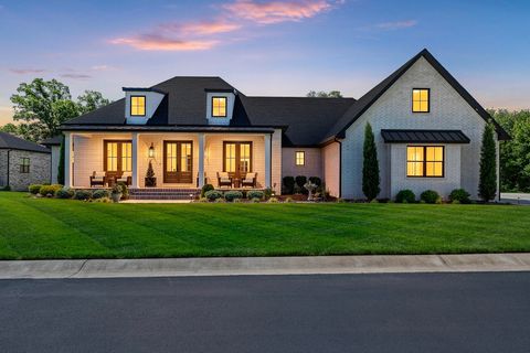 Photo of 312 Copper Oaks Drive, Carl Junction, MO 64834 (MLS # 60324231)