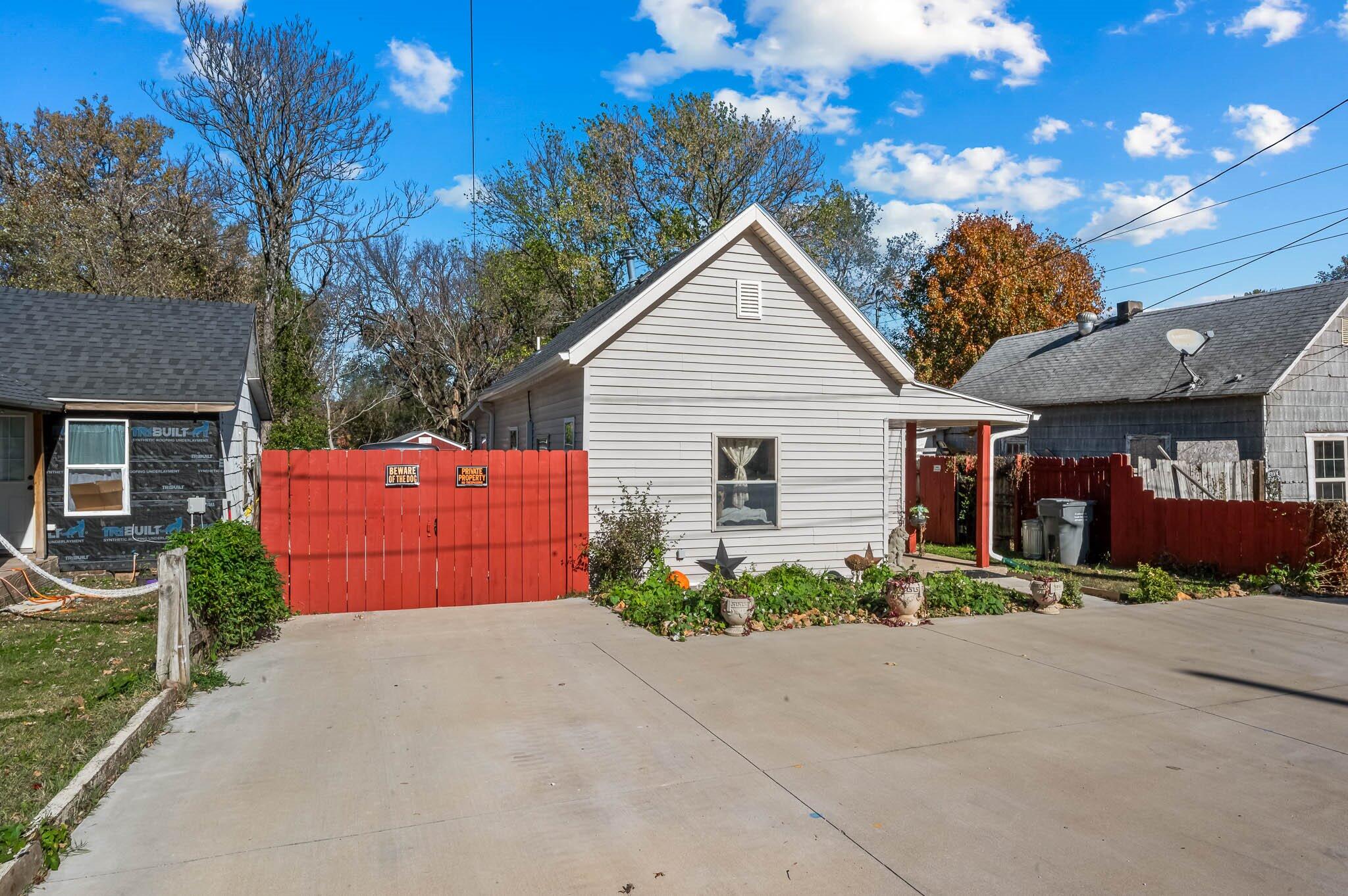 Kellett's - Residential