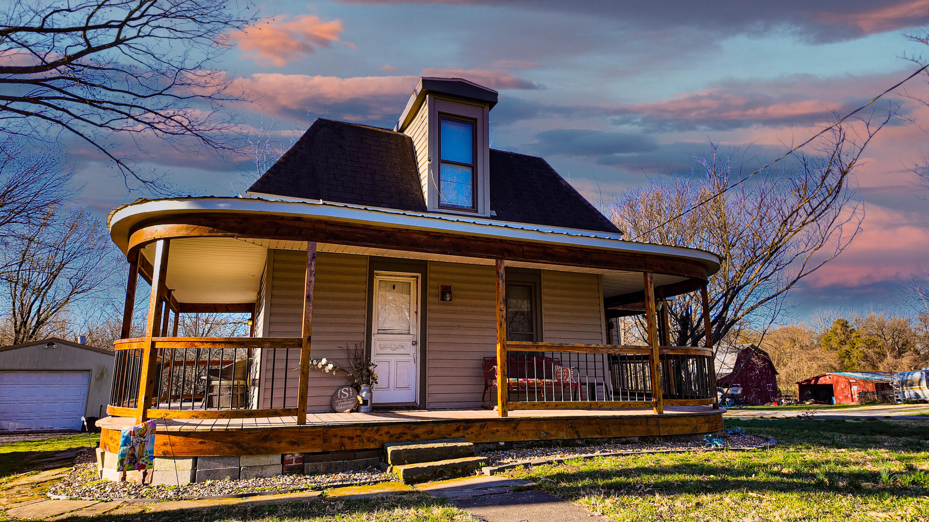 Listing image 1