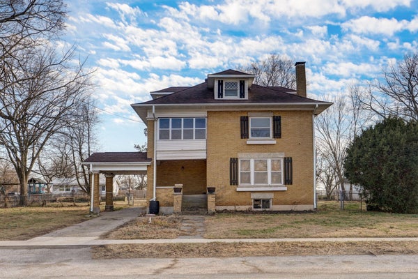 411 E WALKER ST, ASH GROVE, MO 65604 - Image 643ffdf057737582da0a7a6988fa8934/579076477