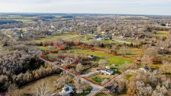 551 E DUNKLE ST, EVERTON, MO 65646 - Image 68d83bebe778917febf37af9c2bf5002/3357352396