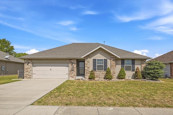 571 W GRACE ST, REPUBLIC, MO 65738 - Image 6a2237500bb8f220da5c76f9e43a5c0f/3766868944