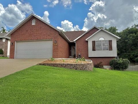 Photo of 3086 S Suburban Avenue, Springfield, MO 65807 (MLS # 60307181)