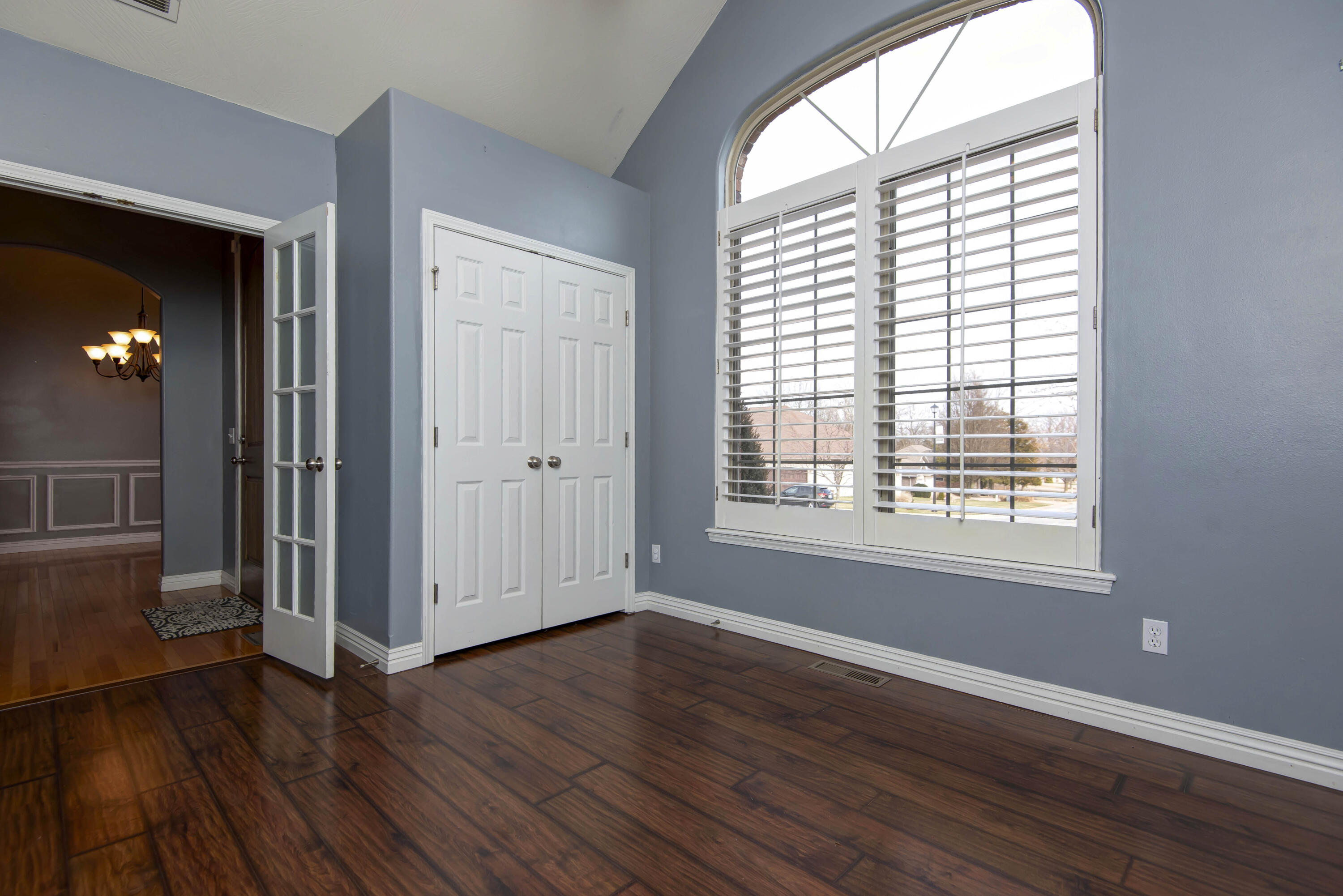 River Road Est - Residential