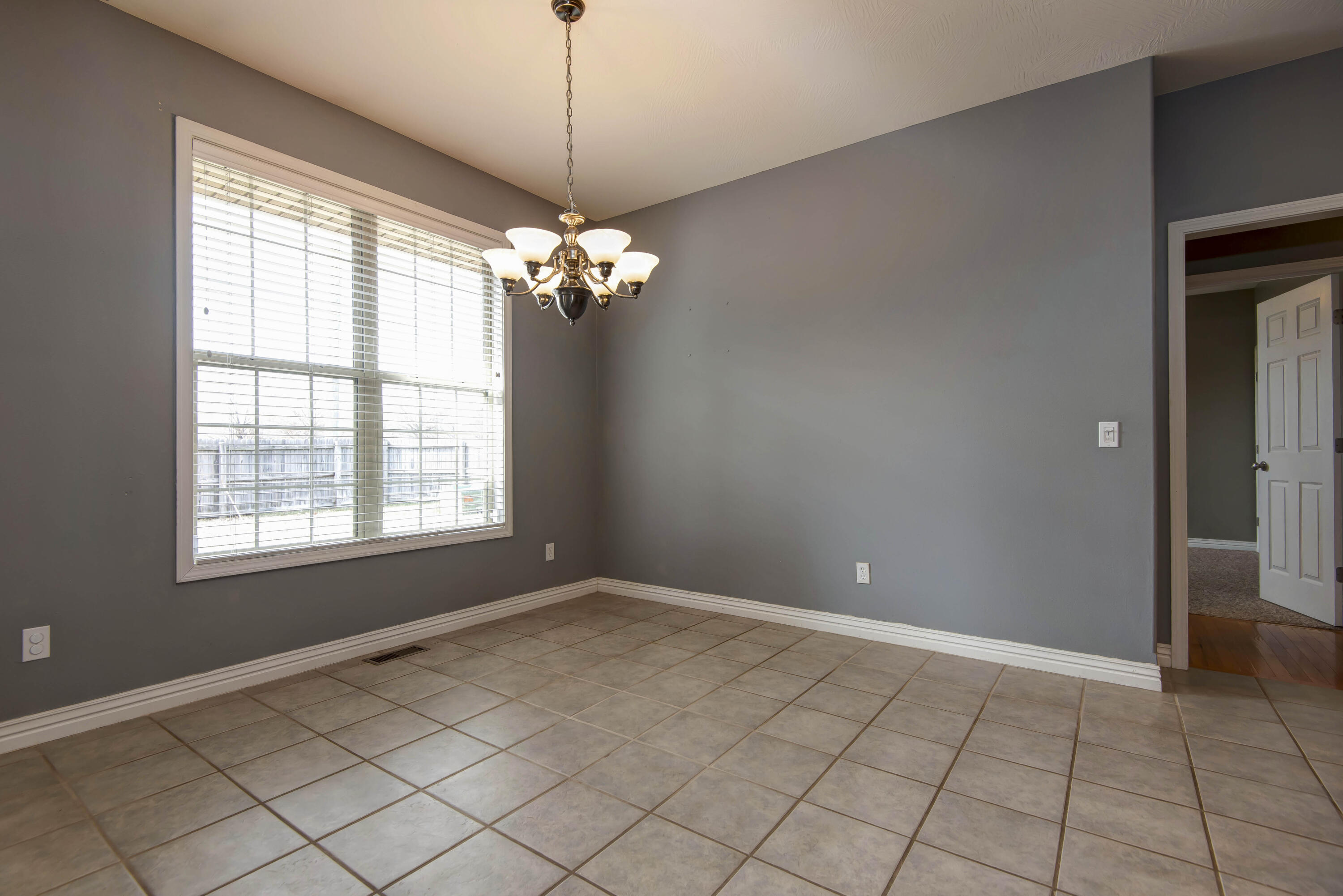 River Road Est - Residential