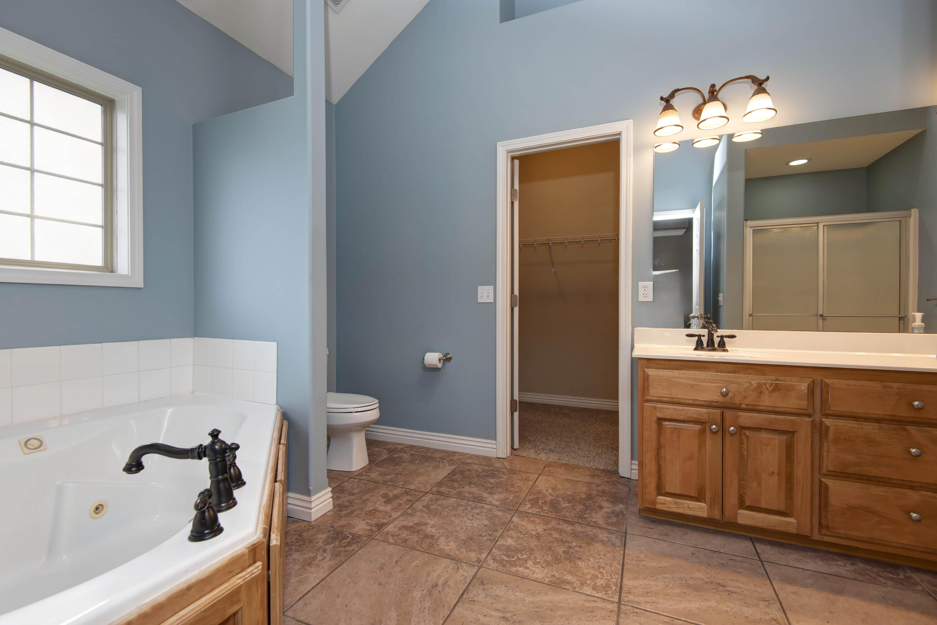 River Road Est - Residential