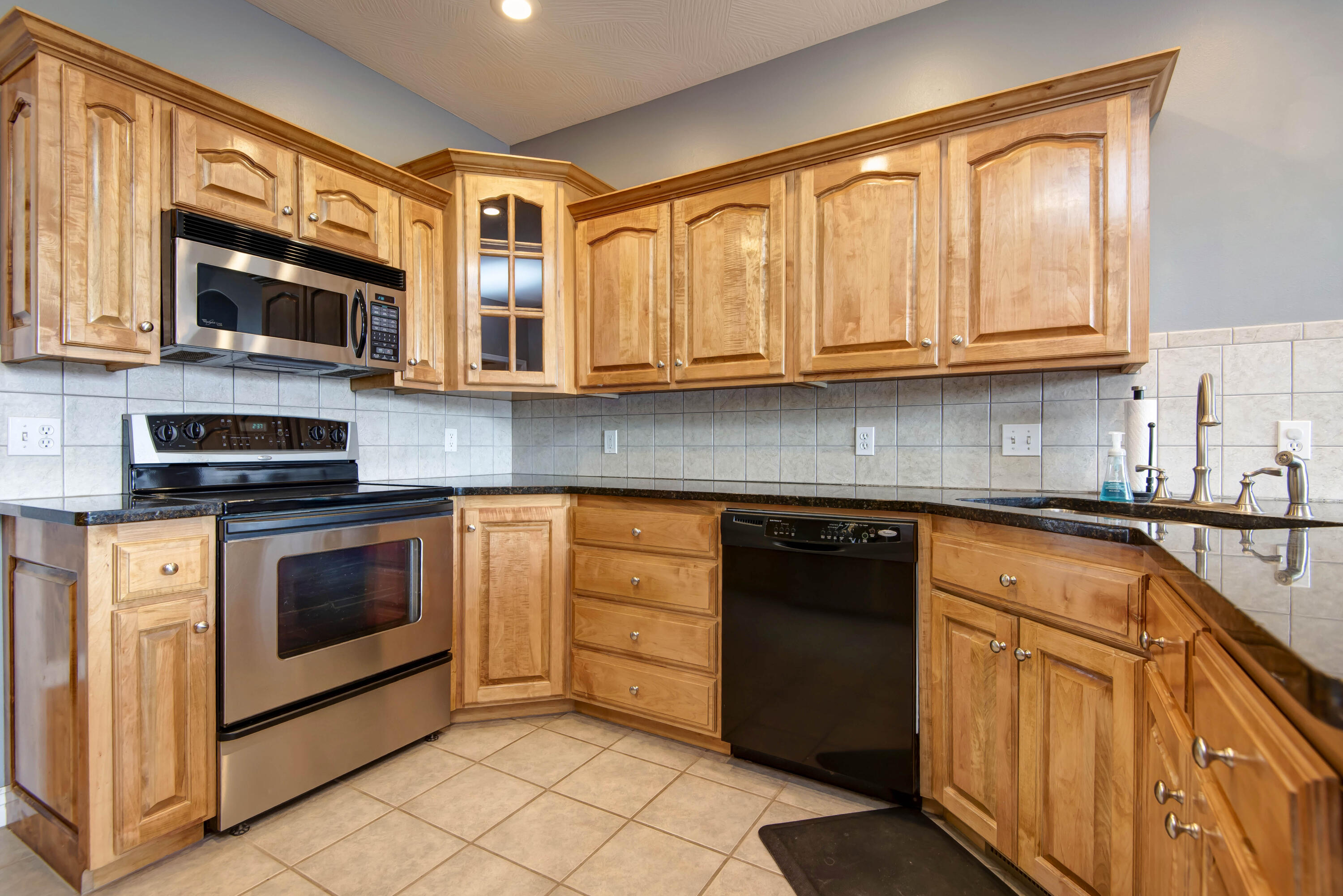 River Road Est - Residential