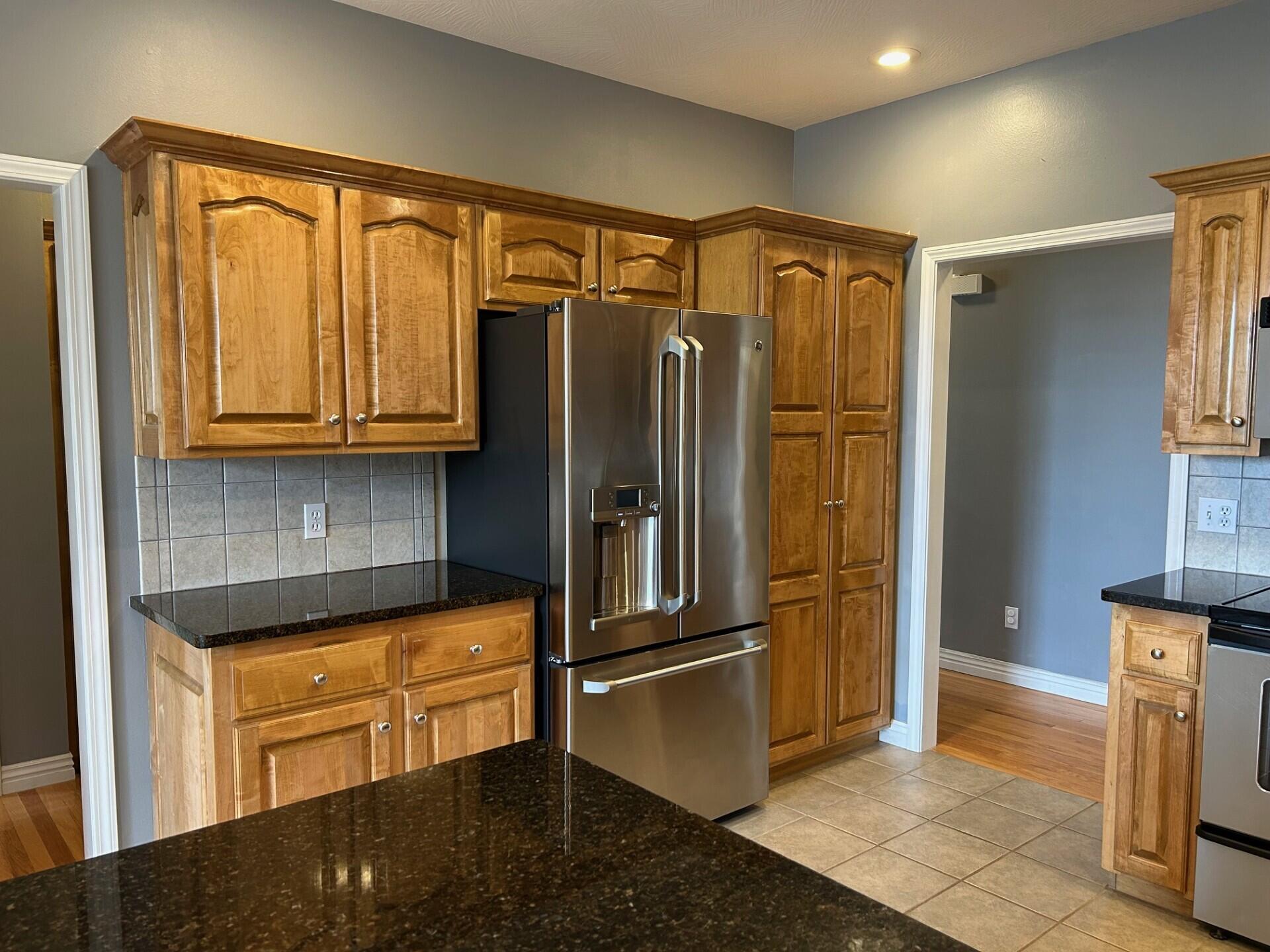 River Road Est - Residential