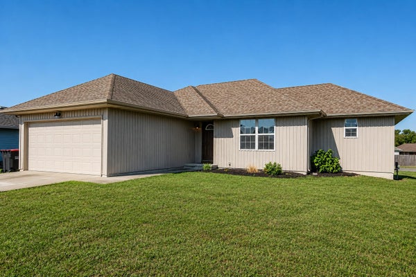107 CHERRY AVE, CLEVER, MO 65631 - Image 6db5cb5ee3dece3687dc7a49d9d9e54a/3479719638