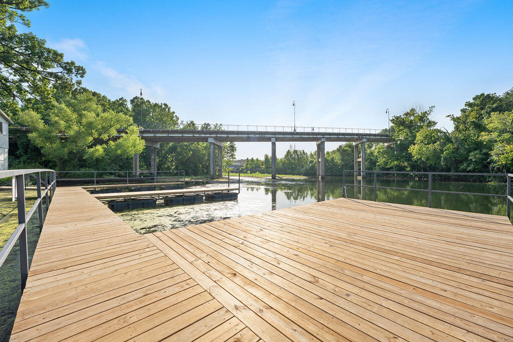 Roark Creek - Residential