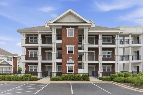 Photo of 2800 Green Mountain Drive 240 #240, Branson, MO 65616 (MLS # 60324125)