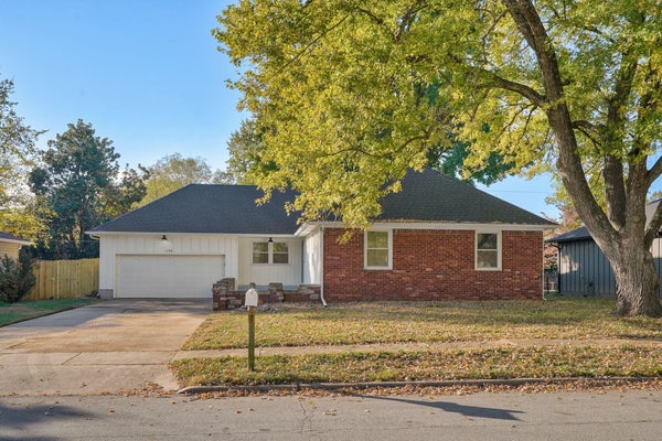 1148 E WOODLAND ST, SPRINGFIELD, MO 65807 - Image 6ee5d9e6a7a5dcad9f04f966ada2a302/691435963