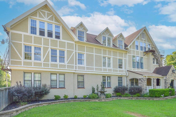 924 N MAIN AVE, SPRINGFIELD, MO 65802 - Image 6ef0664e9e12db56af0d658687fc2ce6/3858426320