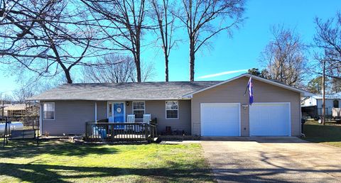 Photo of 1039 Manze Street, West Plains, MO 65775 (MLS # 60313482)
