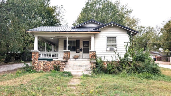 2837 N GRANT AVE, SPRINGFIELD, MO 65803 - Image 73939eea1c914e8d4d0cb7e73b2175e6/3732481739